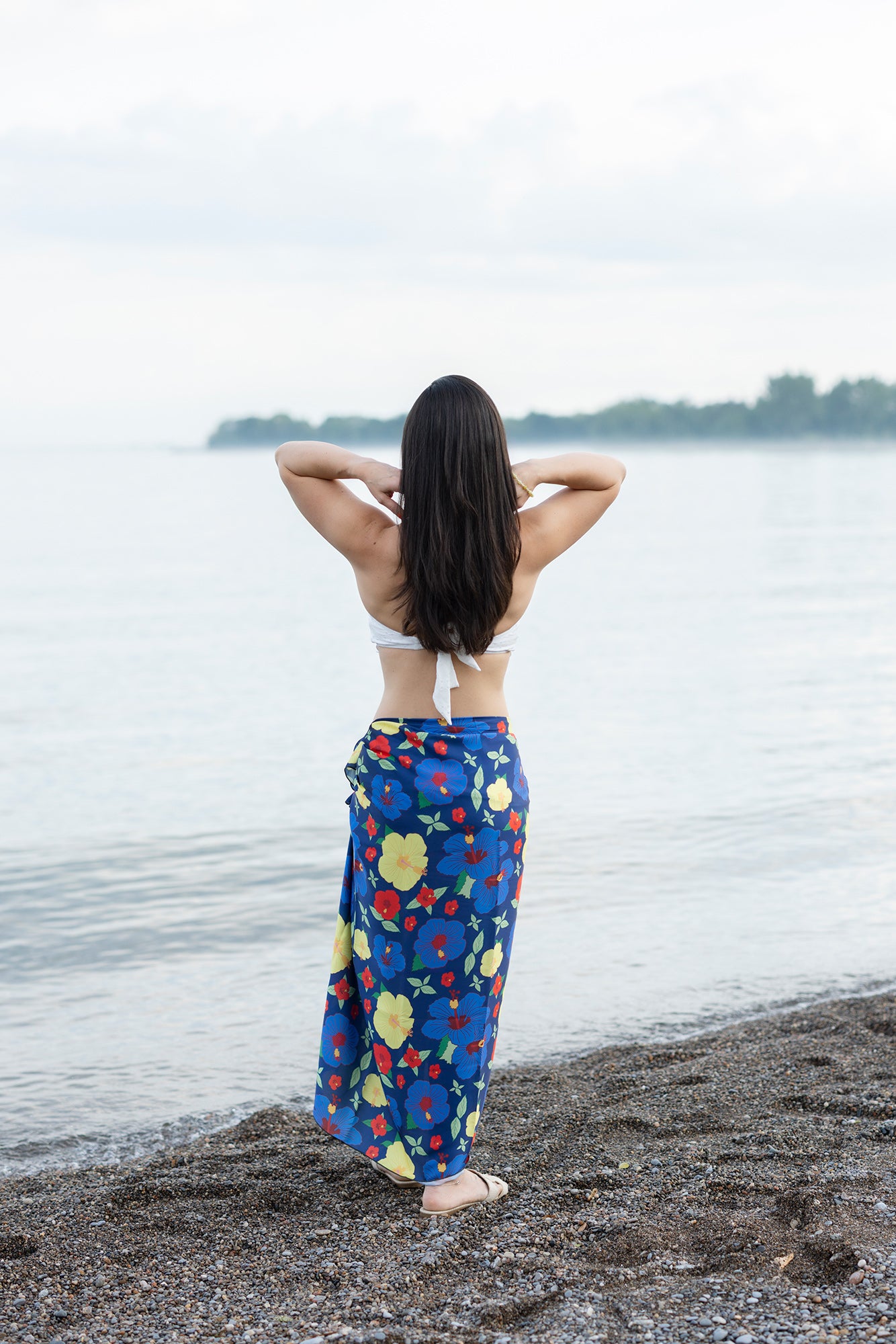Scarf / Sarong (Large) – BLUE HIBISCUS FLOWERS
