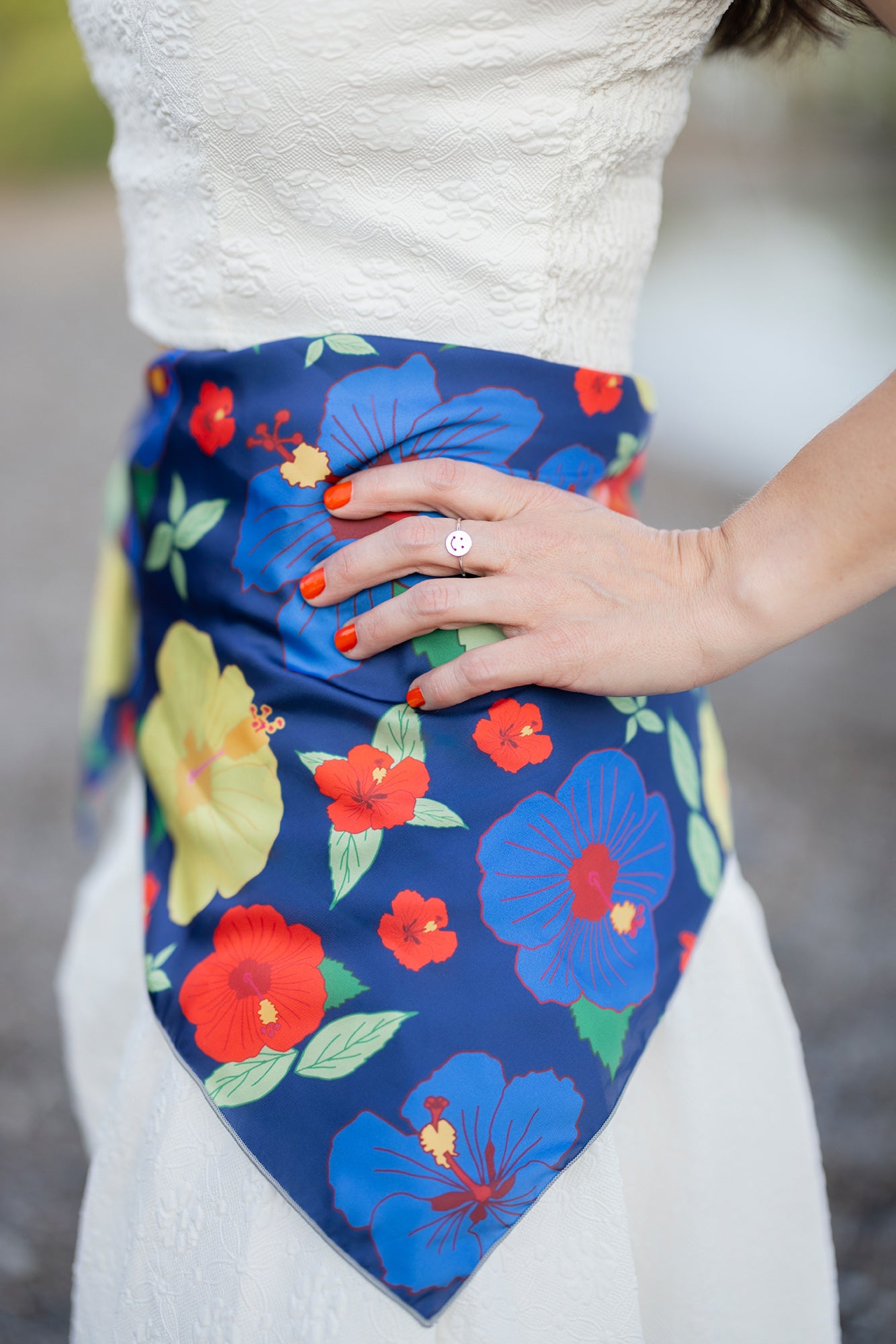 Scarf / Sarong (Medium) – BLUE HIBISCUS FLOWERS